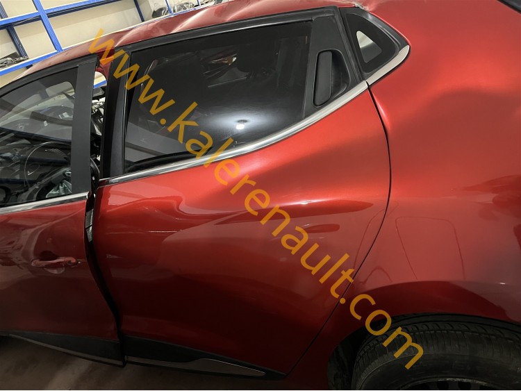 Renault Clio 4 Sol Arka Kapı (Alev Kırmızı)