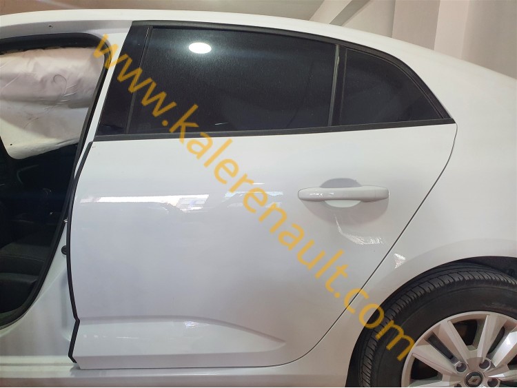 Renault Megane 4 Sol Arka Kapı (Beyaz)