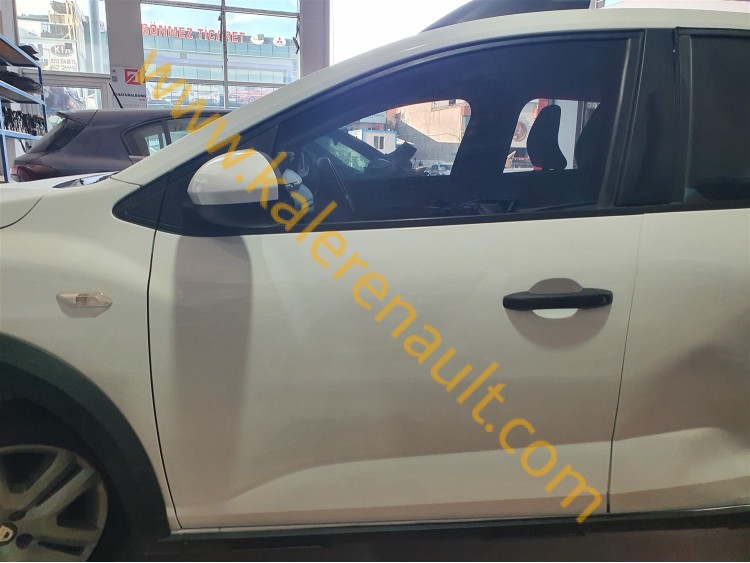 Dacia Sandero Stepway 3 Sol Ön Kapı (Beyaz)