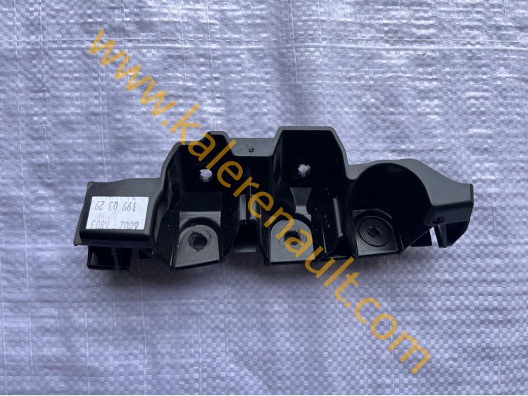 Dacia Sandero 3 Ön Tampon Braketi Sol 622231356R