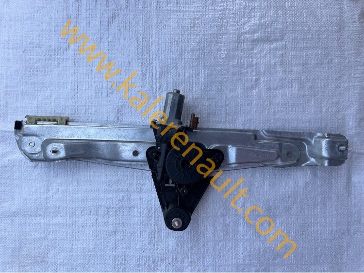 Renault Taliant Sağ Arka Otomatik Cam Krikosu 827208705R