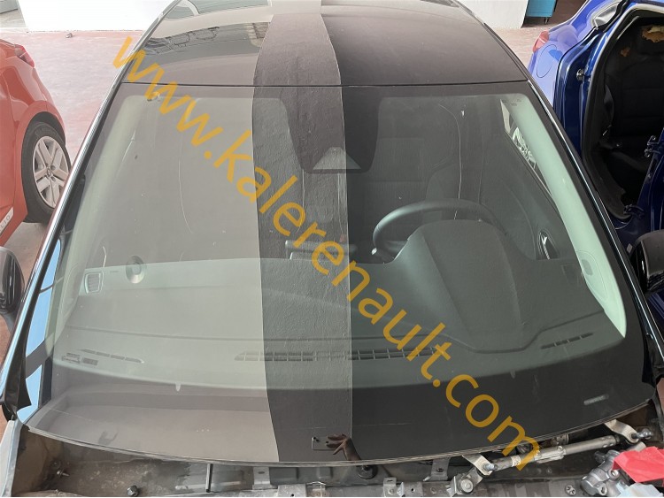 Renault Clio 5 Ön Cam (İcon) 43R-0110808