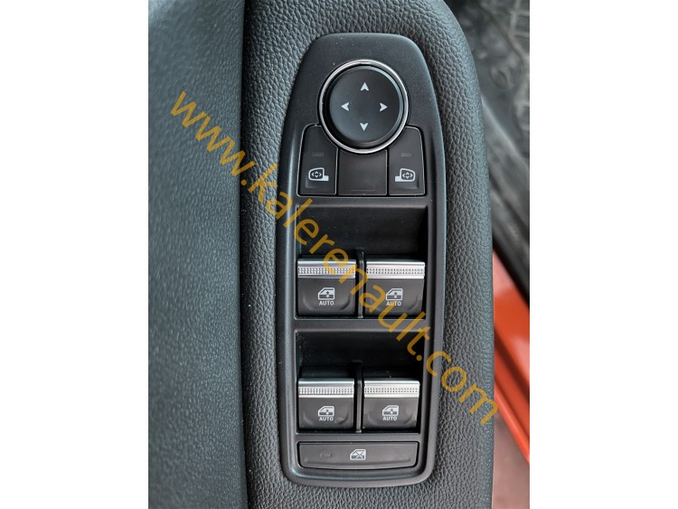 Renault Clio 5 Sol Ön Cam Düğmesi (Touch)